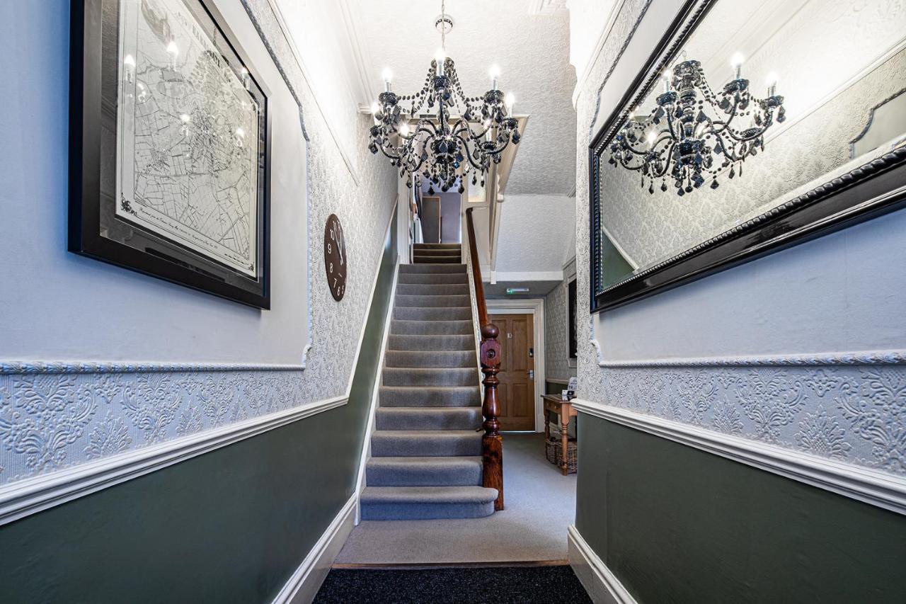 Fountains Guest House - Harrogate Stays ภายนอก รูปภาพ