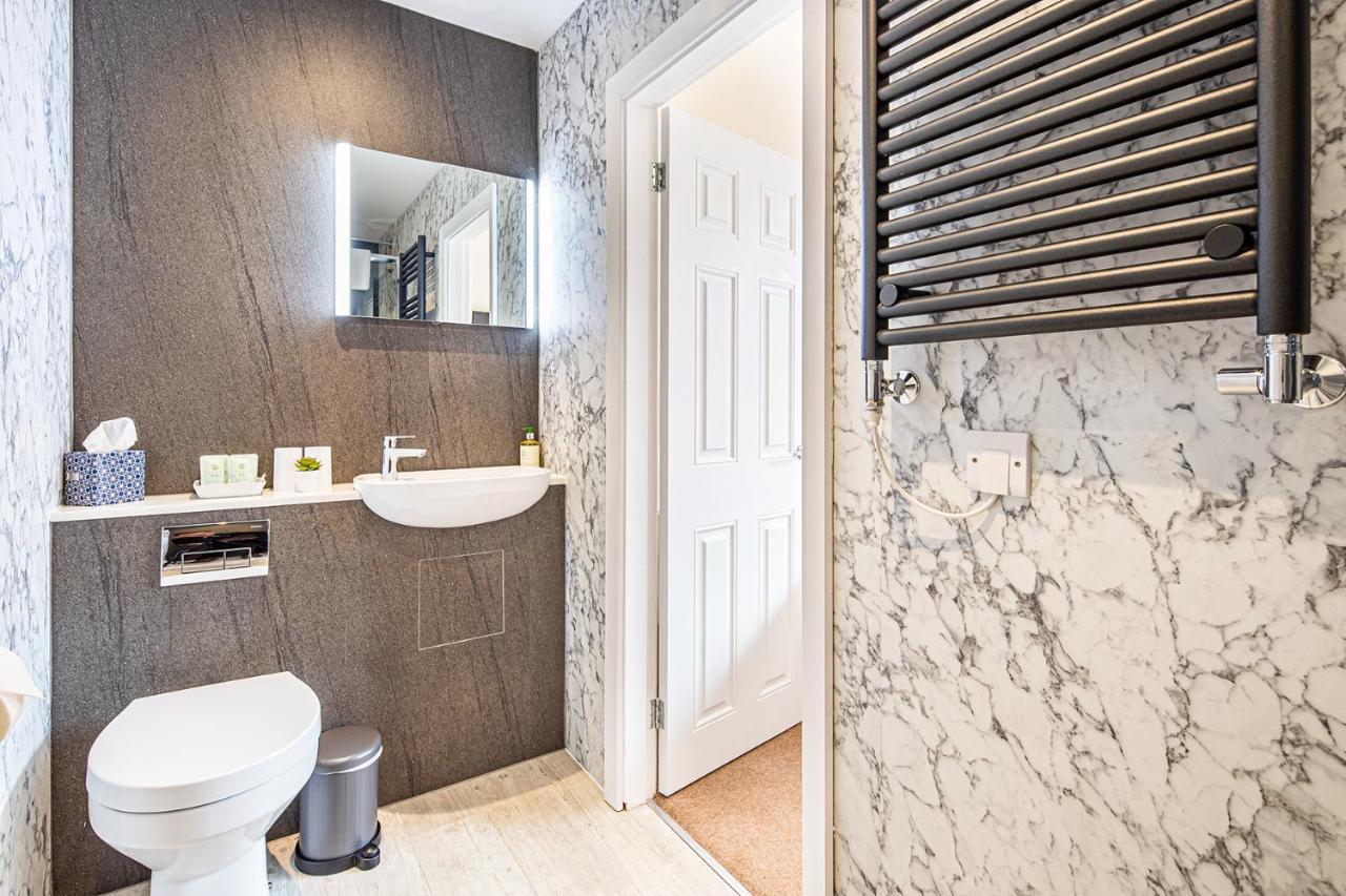 Fountains Guest House - Harrogate Stays ภายนอก รูปภาพ