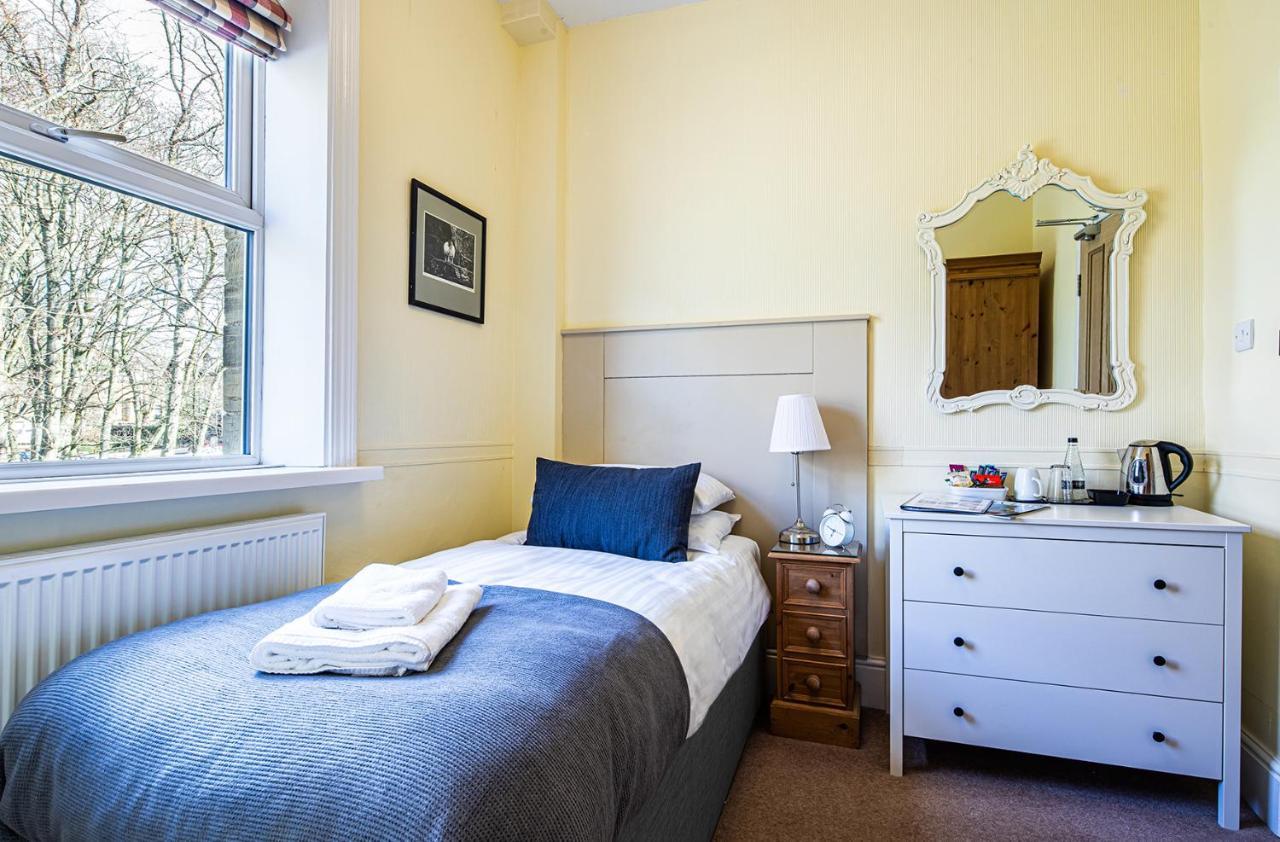 Fountains Guest House - Harrogate Stays ภายนอก รูปภาพ