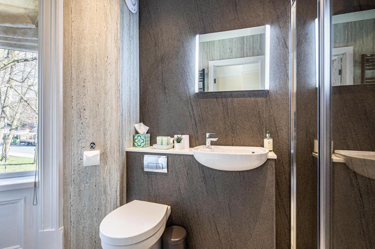 Fountains Guest House - Harrogate Stays ภายนอก รูปภาพ