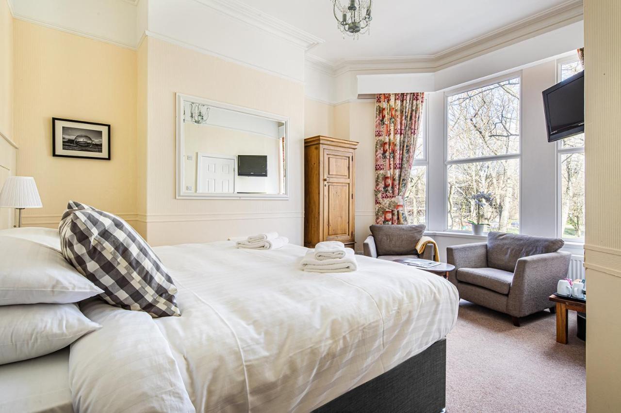 Fountains Guest House - Harrogate Stays ภายนอก รูปภาพ