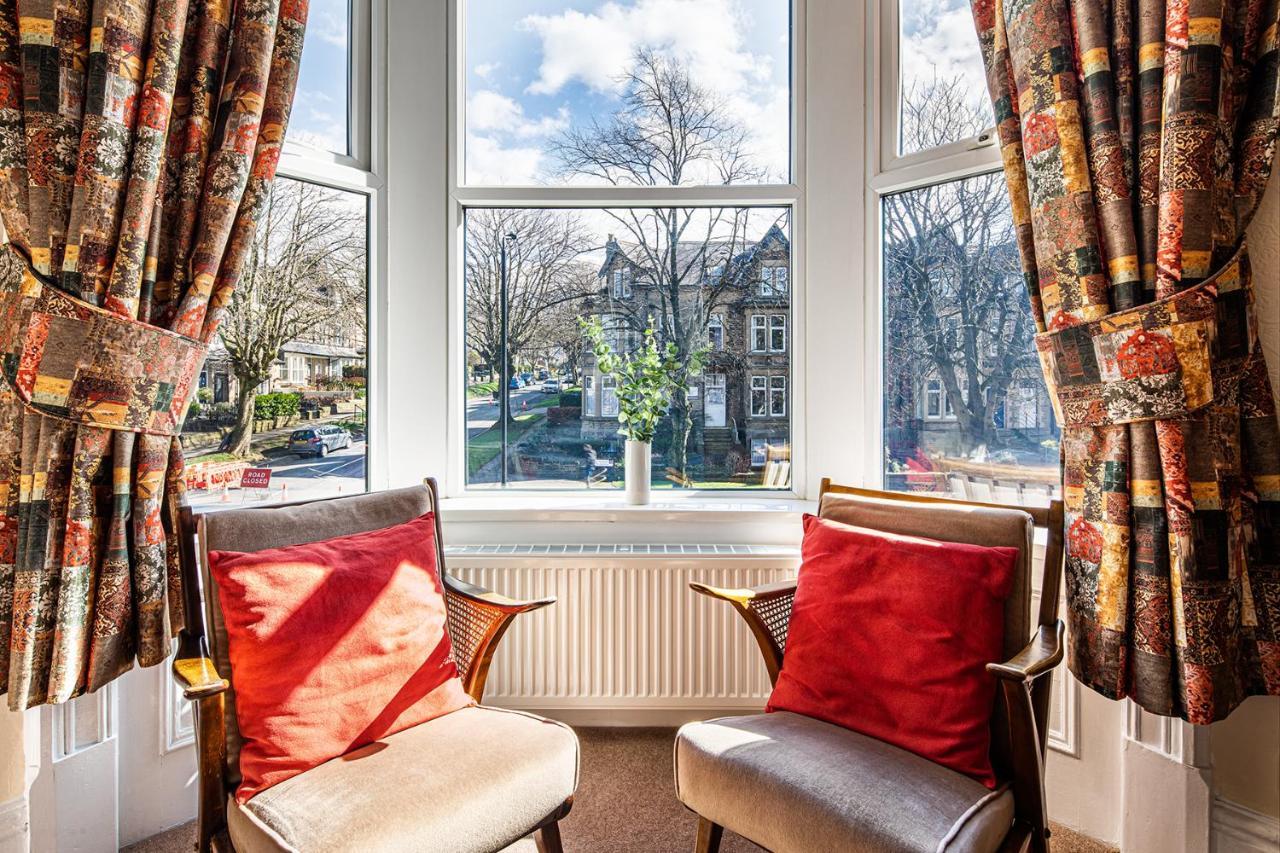 Fountains Guest House - Harrogate Stays ภายนอก รูปภาพ