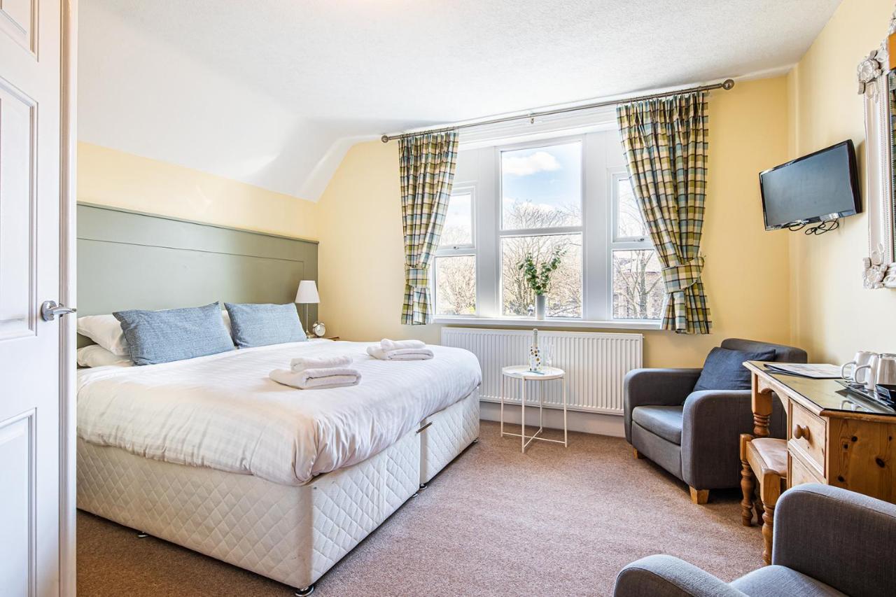 Fountains Guest House - Harrogate Stays ภายนอก รูปภาพ