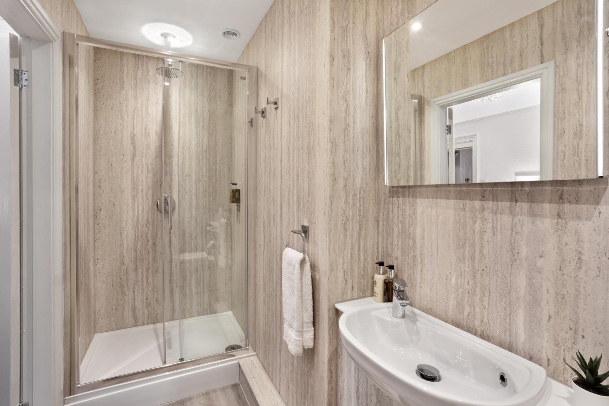 Fountains Guest House - Harrogate Stays ภายนอก รูปภาพ